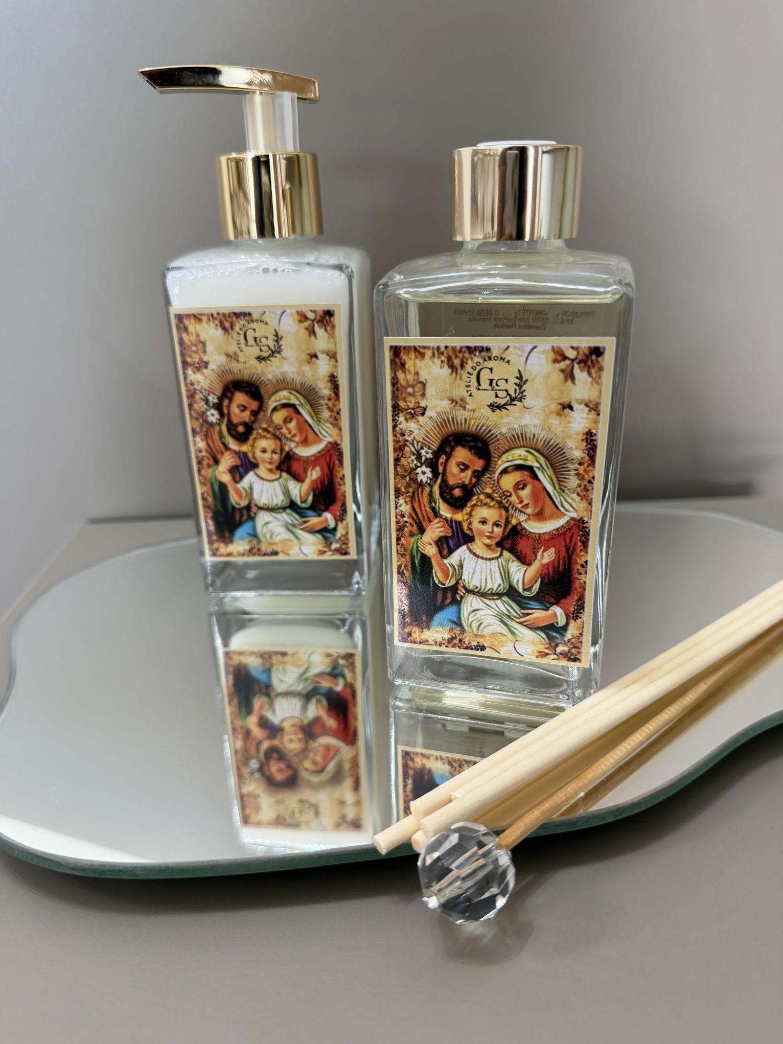 Linha de presente religioso Sagrada Família Geisa Siewes Aromas